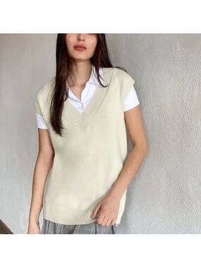 Aritzia Sunday Best Winston Vest Size Small